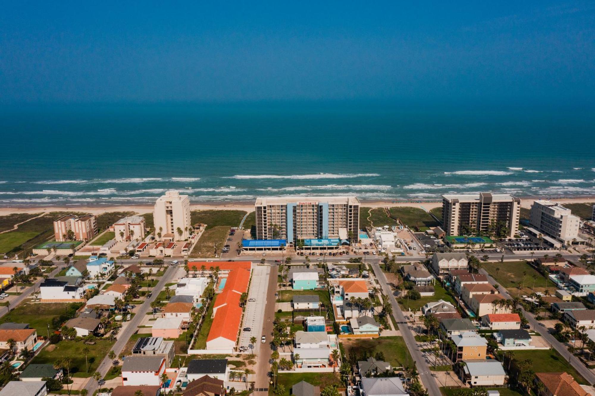 STUNNING 12TH FLOOR HOME - SUNTIDE III, UNIT 1207, SOUTH PADRE ISLAND